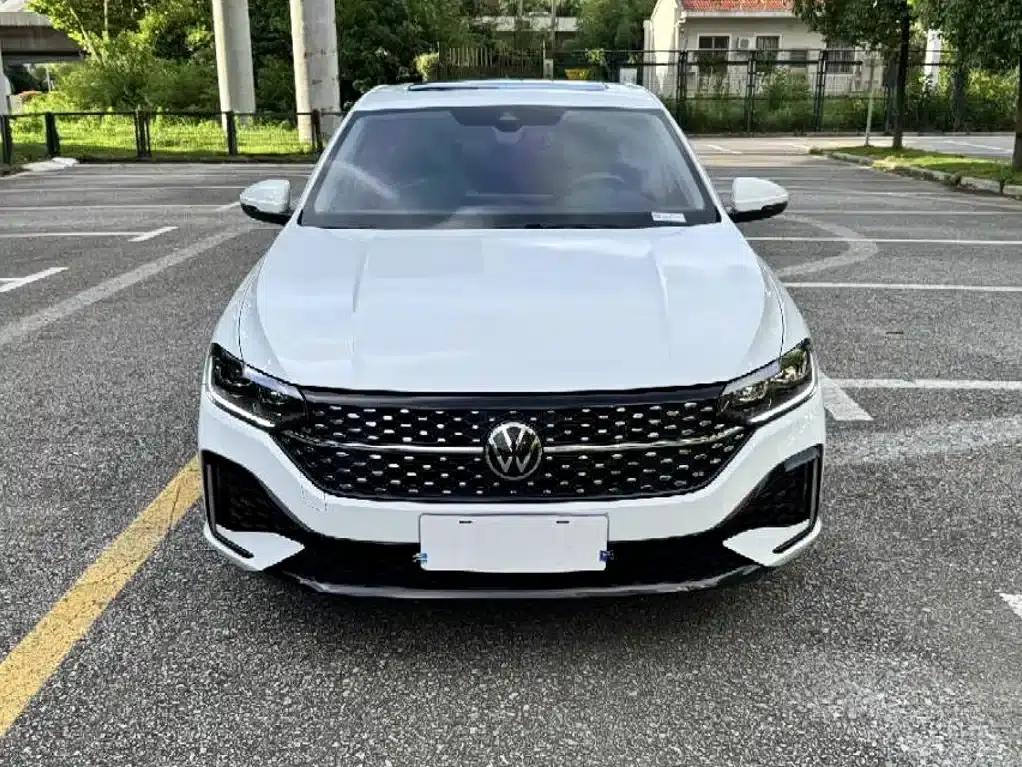 2024 Volkswagen Lavida 1.5L Automatic Starry Sky Five Million Edition — миниатюра 2