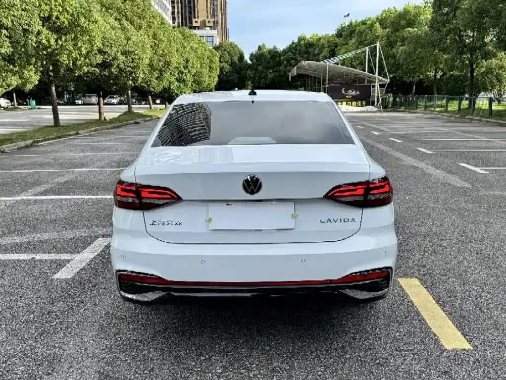 2024 Volkswagen Lavida 1.5L Automatic Starry Sky Five Million Edition — миниатюра 4