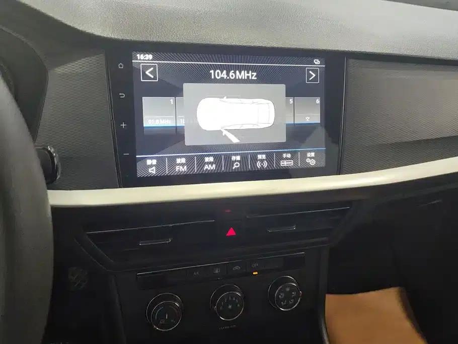 2022 Volkswagen Lavida 1.5L Automatic Fashion Edition — миниатюра 13
