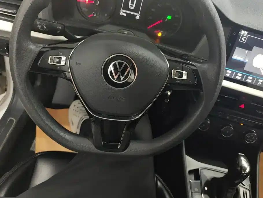 2022 Volkswagen Lavida 1.5L Automatic Fashion Edition — миниатюра 15