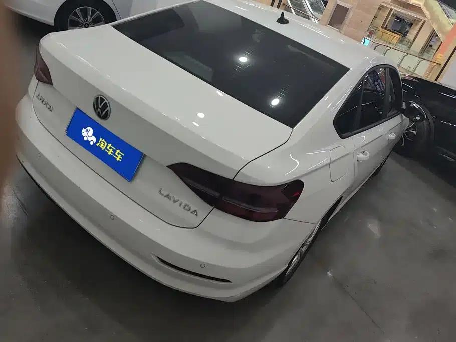 2022 Volkswagen Lavida 1.5L Automatic Fashion Edition — миниатюра 3