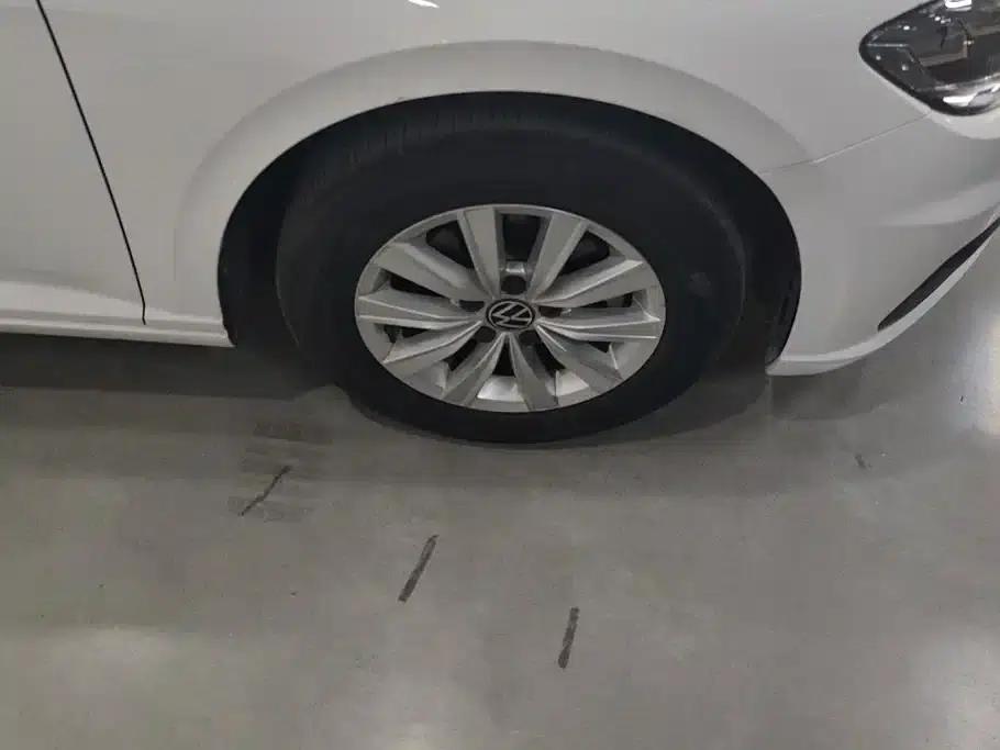 2022 Volkswagen Lavida 1.5L Automatic Fashion Edition — миниатюра 6