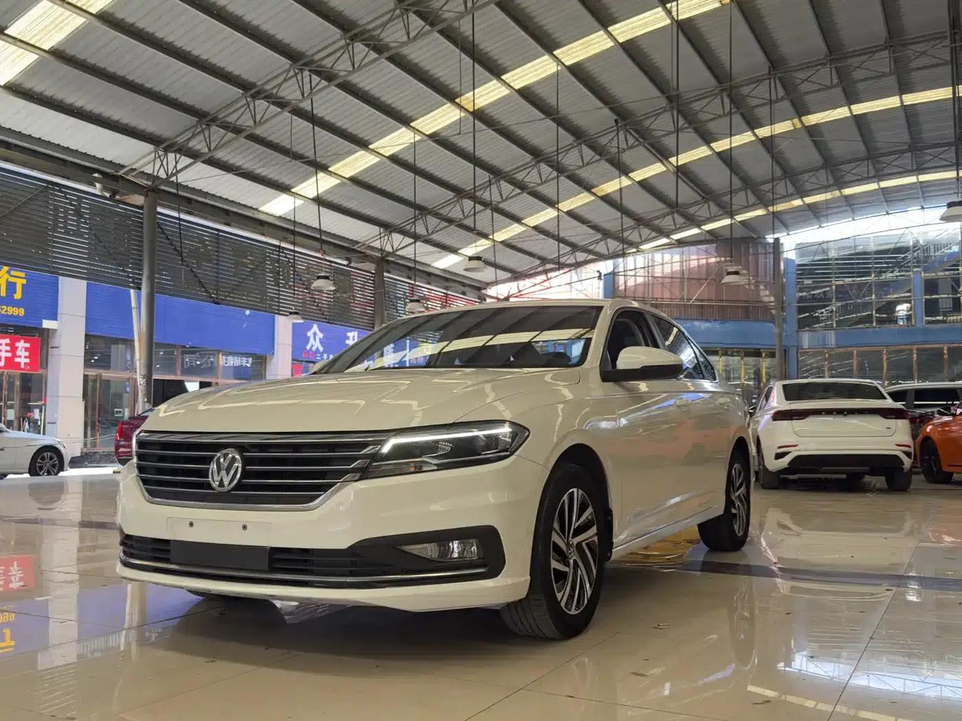 2022 Volkswagen Lavida 280TSI DSG Comfort Edition — миниатюра 1
