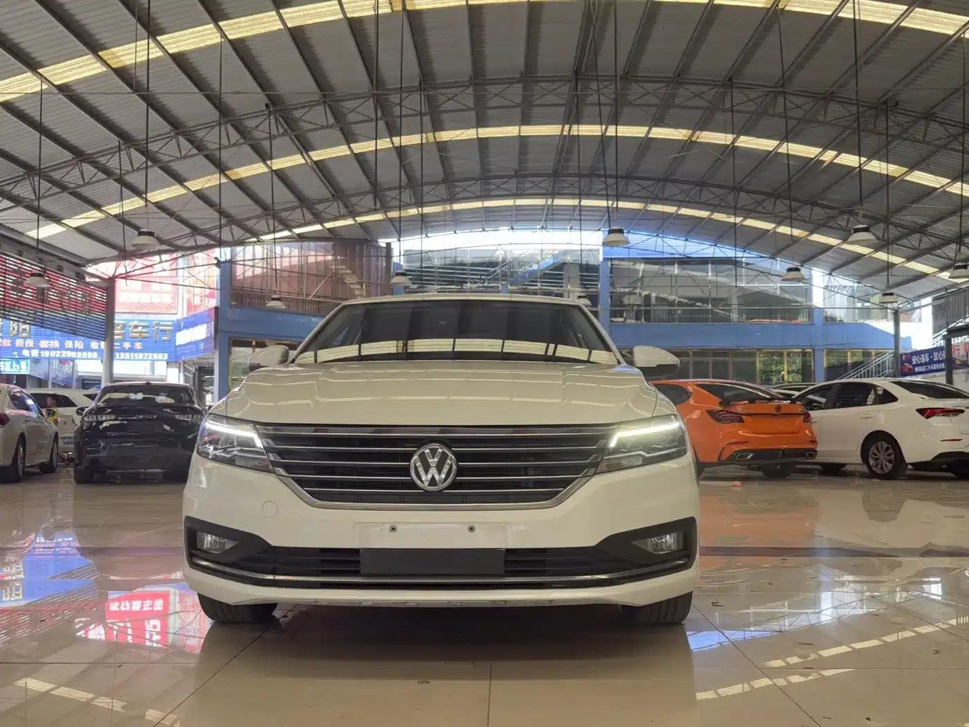 2022 Volkswagen Lavida 280TSI DSG Comfort Edition — миниатюра 2