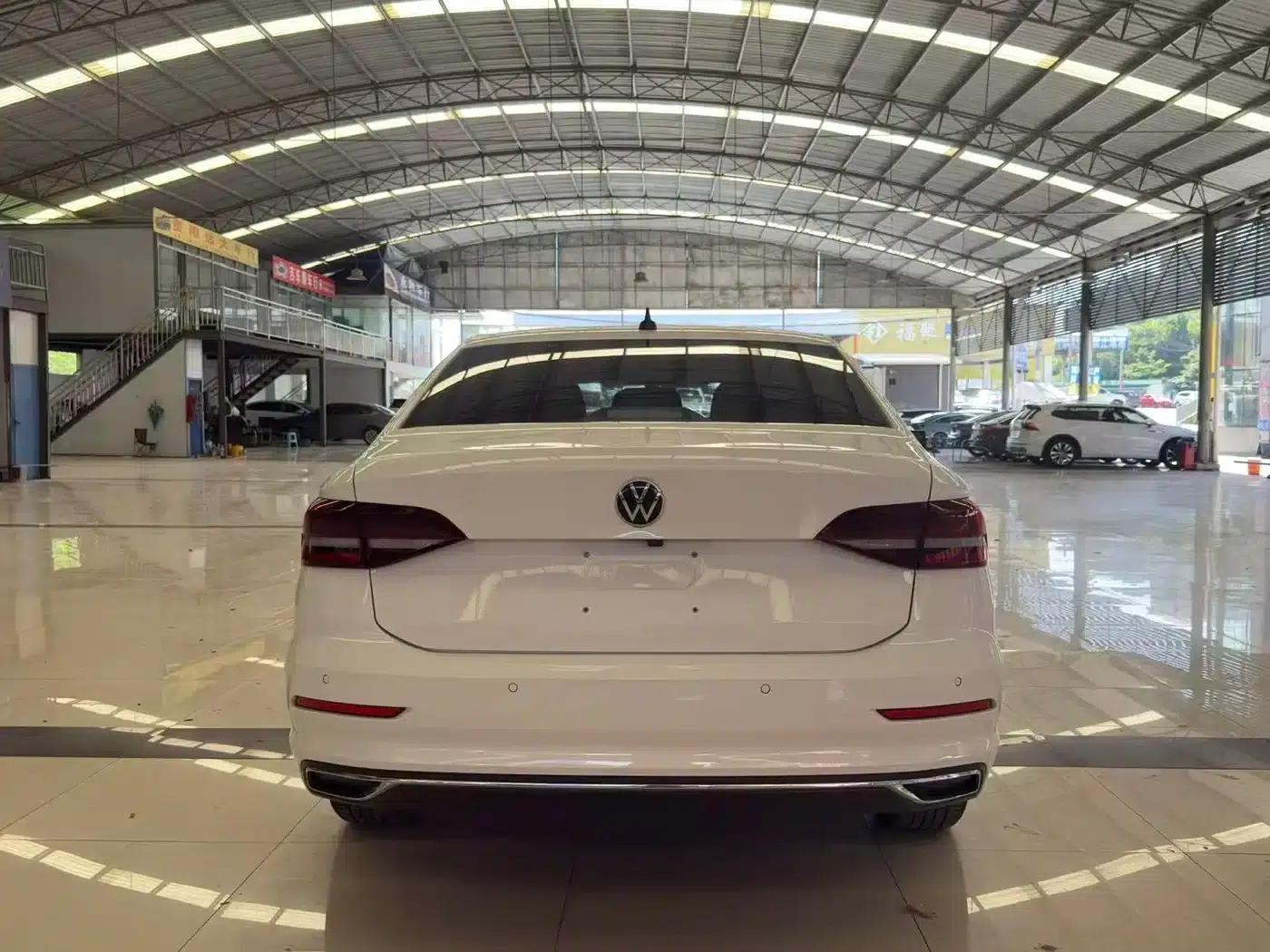 2022 Volkswagen Lavida 280TSI DSG Comfort Edition — миниатюра 5