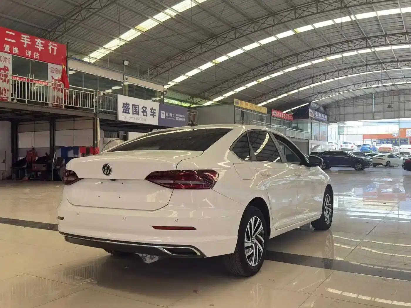 2022 Volkswagen Lavida 280TSI DSG Comfort Edition — миниатюра 6