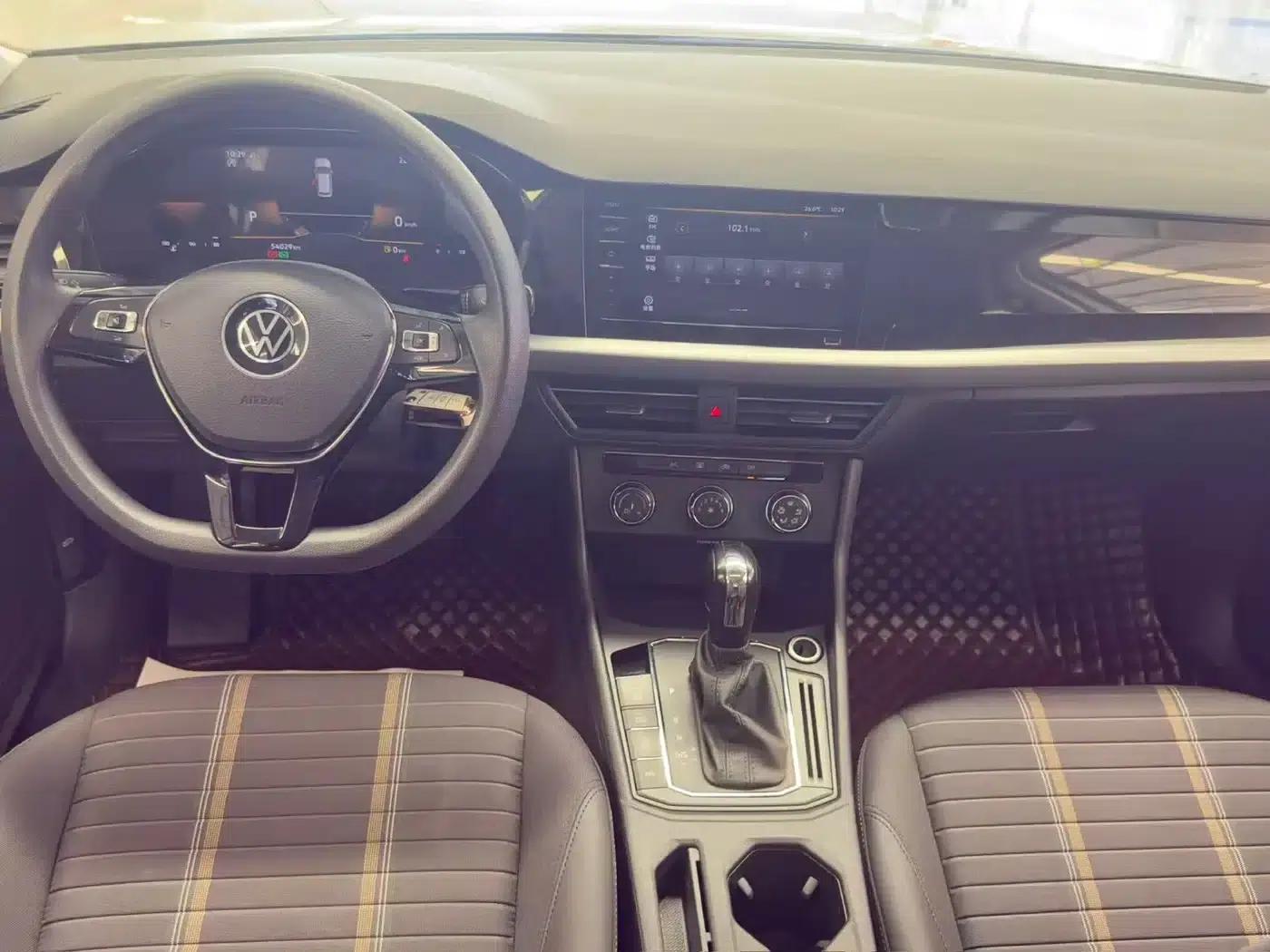 2022 Volkswagen Lavida 280TSI DSG Comfort Edition — миниатюра 9