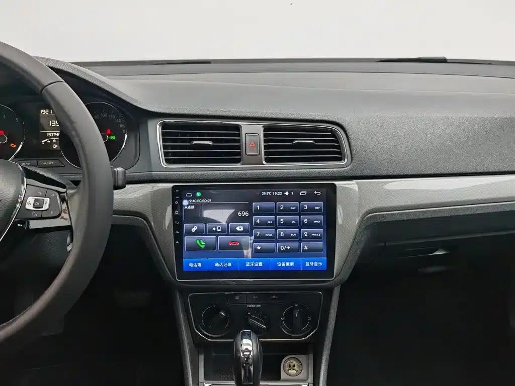 2017 Volkswagen Lavida 1.6L Automatic Comfort Edition — миниатюра 12