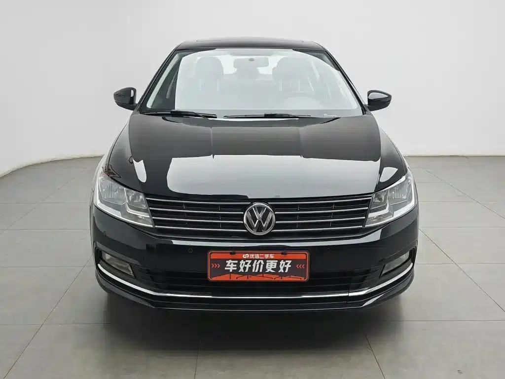 2017 Volkswagen Lavida 1.6L Automatic Comfort Edition — миниатюра 3