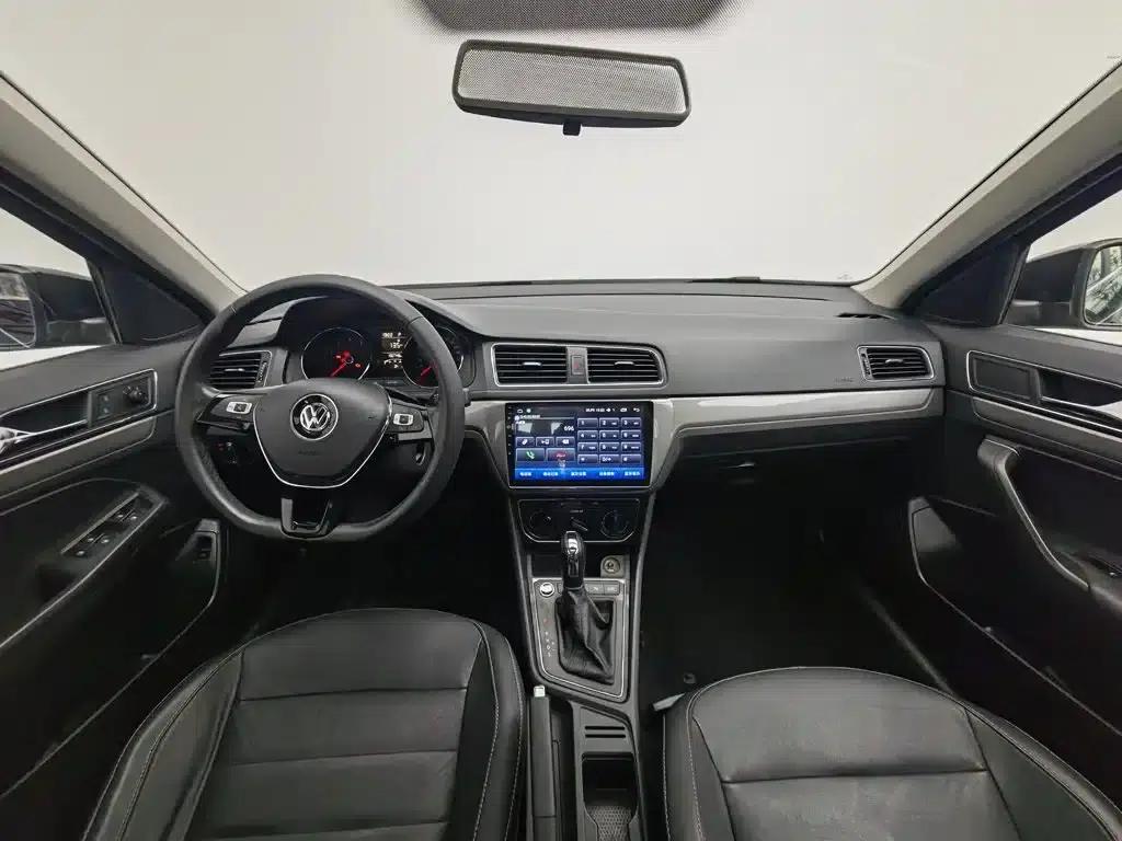 2017 Volkswagen Lavida 1.6L Automatic Comfort Edition — миниатюра 5