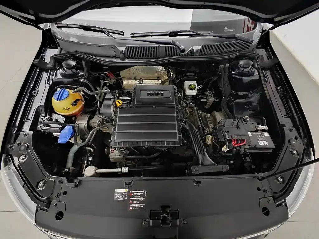 2017 Volkswagen Lavida 1.6L Automatic Comfort Edition — миниатюра 6