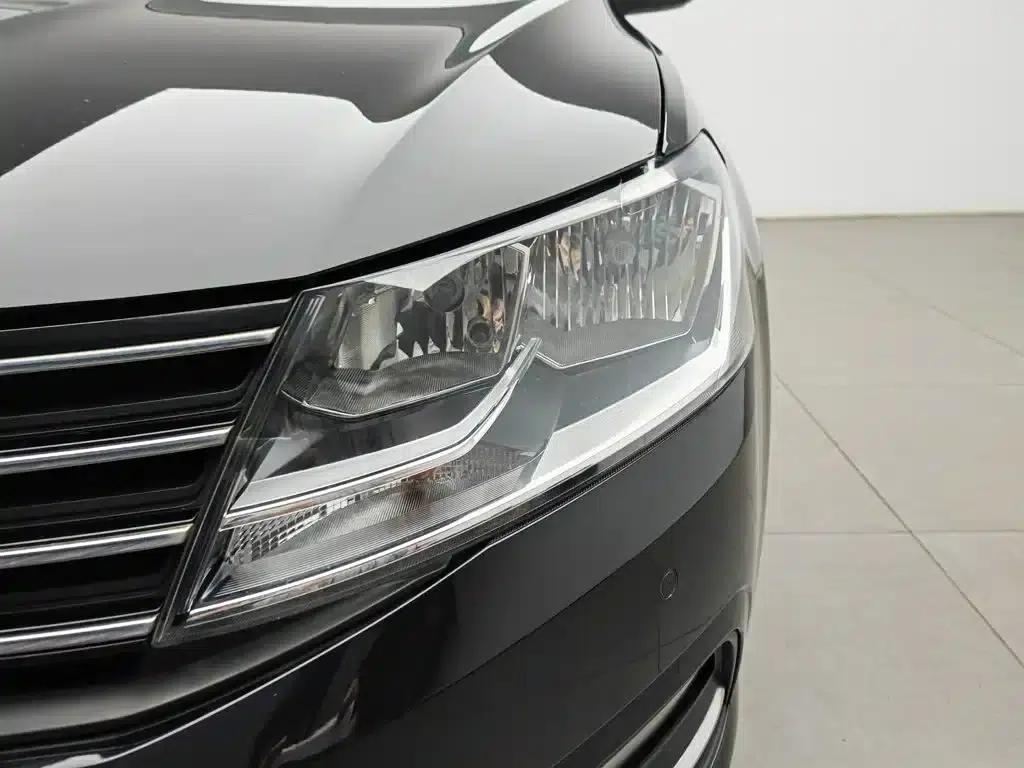 2017 Volkswagen Lavida 1.6L Automatic Comfort Edition — миниатюра 7