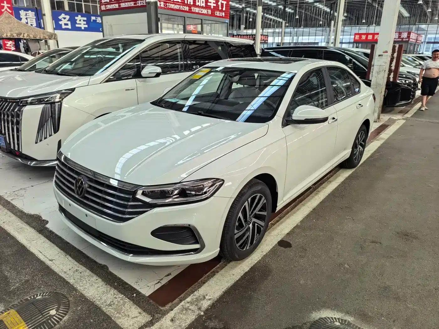 2024 Volkswagen Lavida 1.5L Automatic Five Million Edition — миниатюра 1