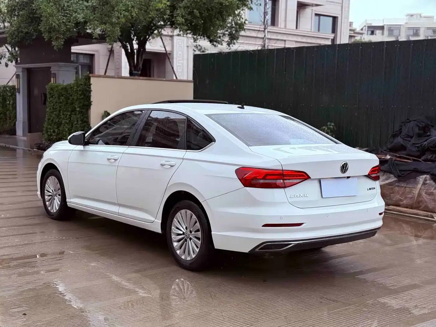 2019 Volkswagen Lavida 1.5L Manual Comfort Edition (China VI Emission Standard) — миниатюра 8