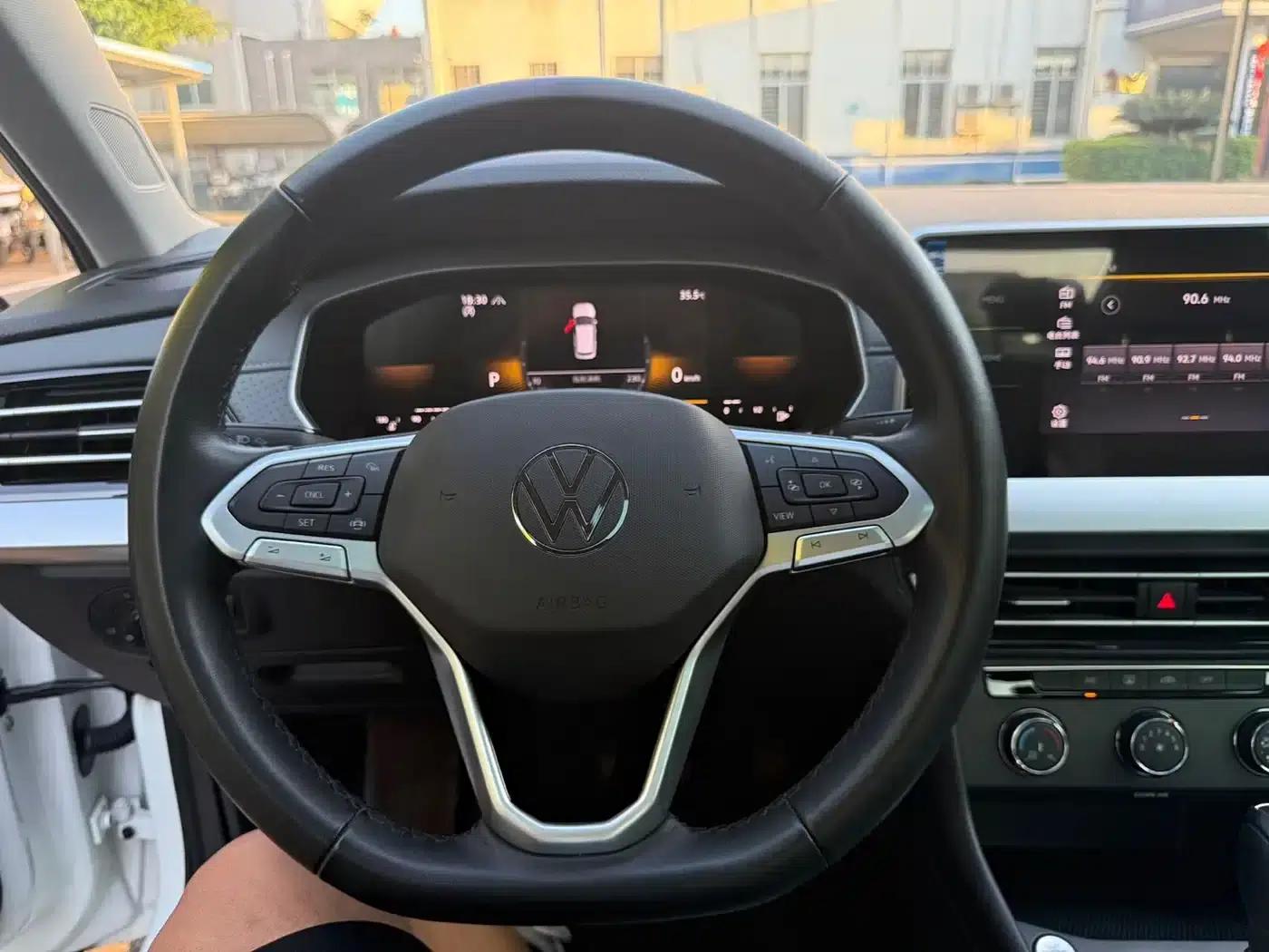 2023 Volkswagen Lavida 280TSI DSG Full Comfort Edition — миниатюра 18