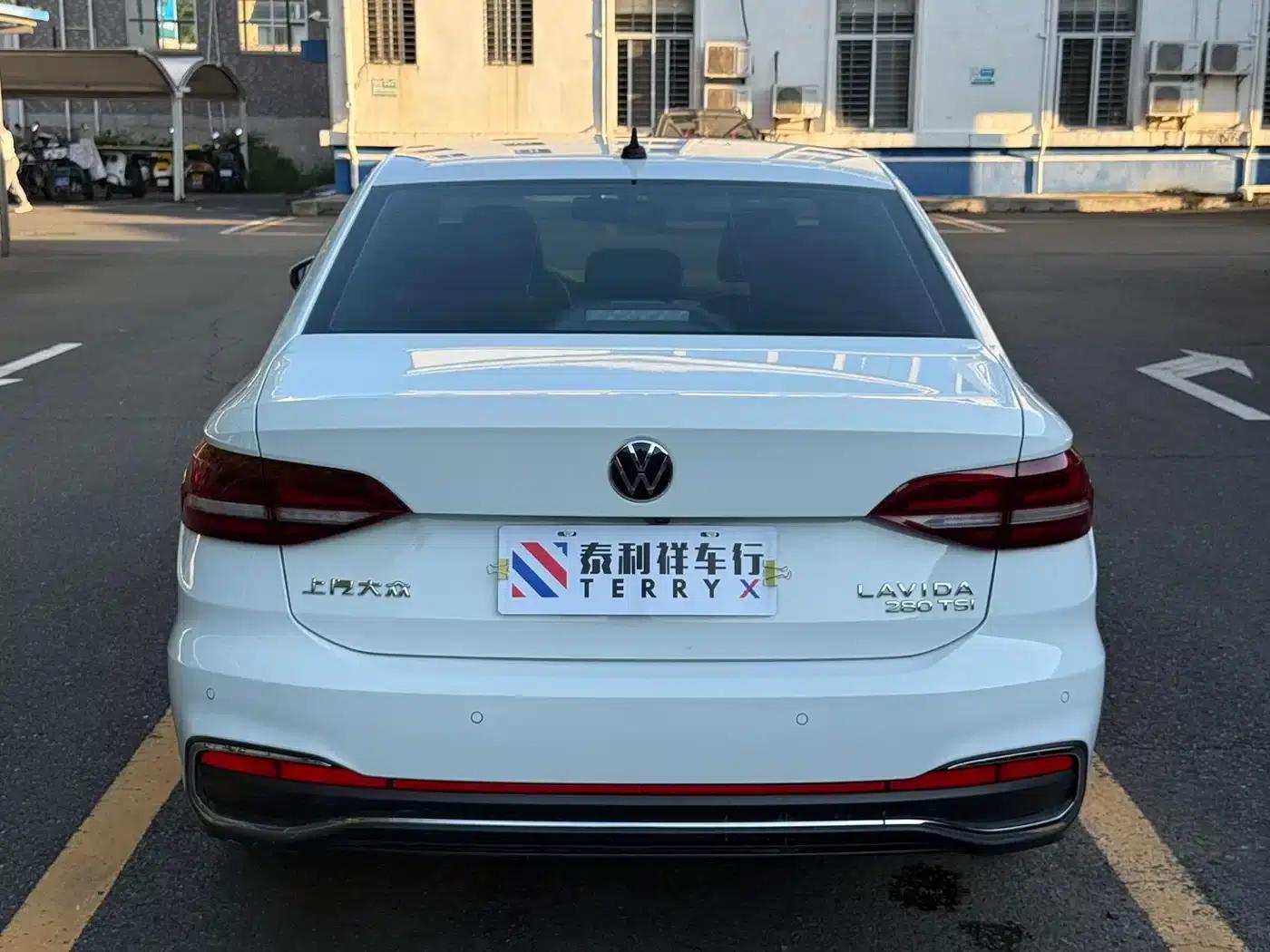 2023 Volkswagen Lavida 280TSI DSG Full Comfort Edition — миниатюра 5