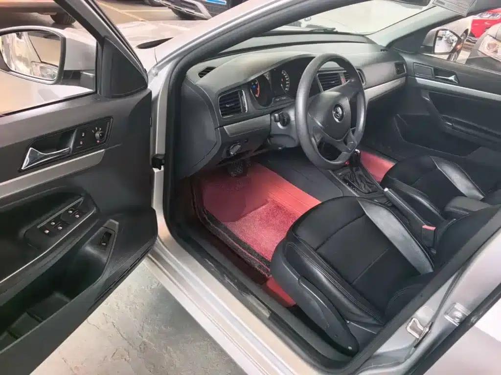 2017 Volkswagen Lavida 1.6L Automatic Fashion Edition — миниатюра 16