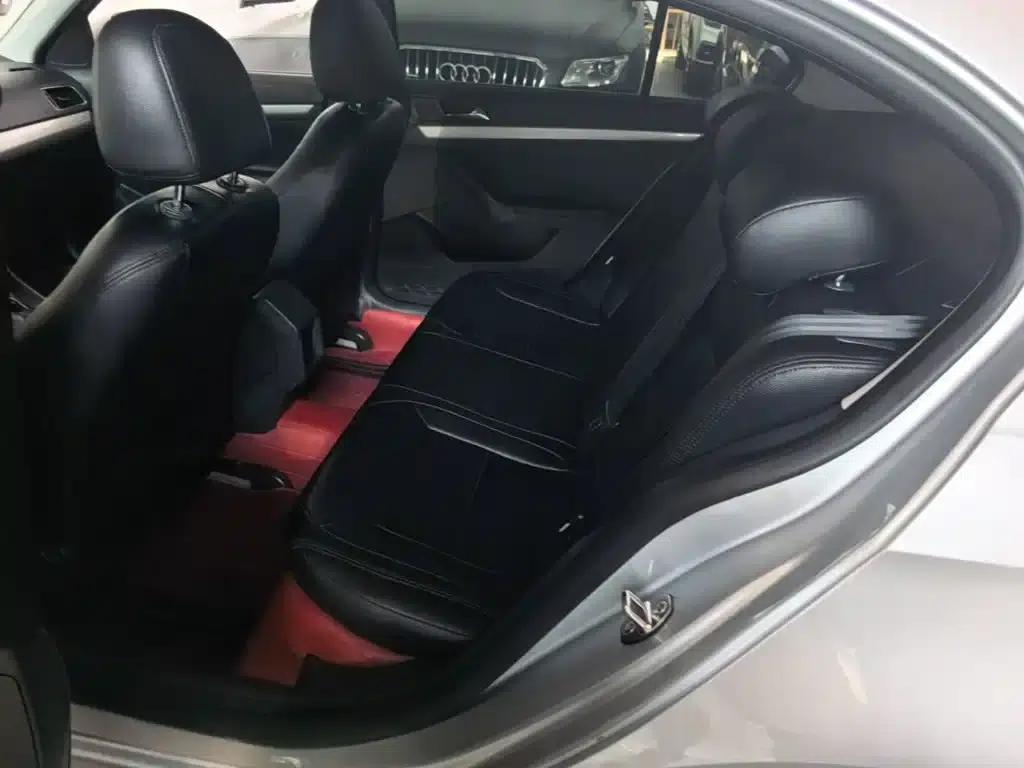 2017 Volkswagen Lavida 1.6L Automatic Fashion Edition — миниатюра 17