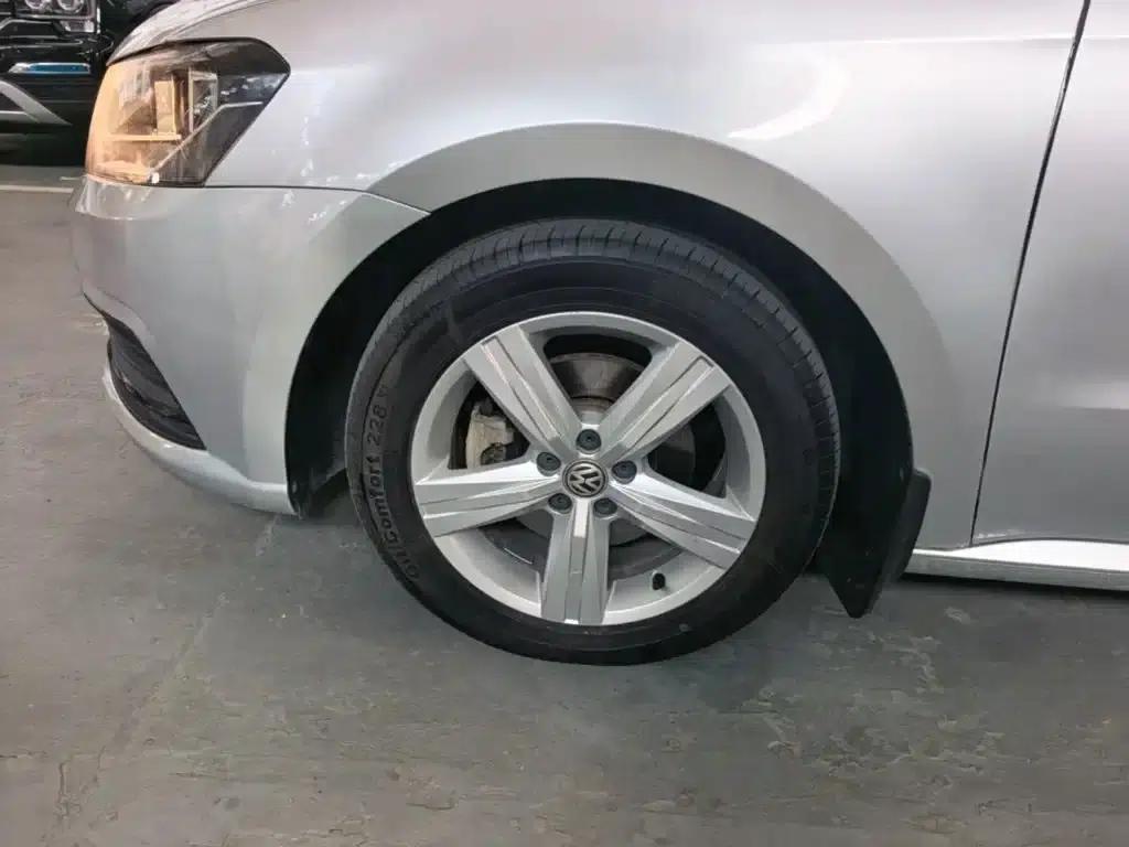 2017 Volkswagen Lavida 1.6L Automatic Fashion Edition — миниатюра 23