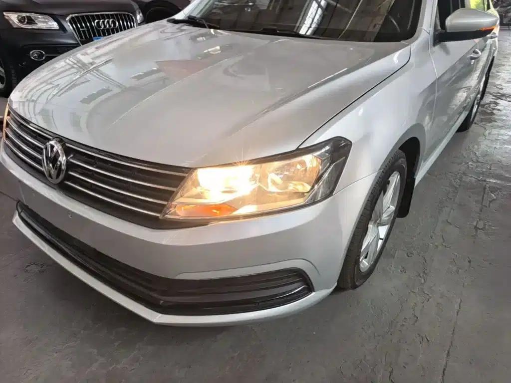 2017 Volkswagen Lavida 1.6L Automatic Fashion Edition — миниатюра 24