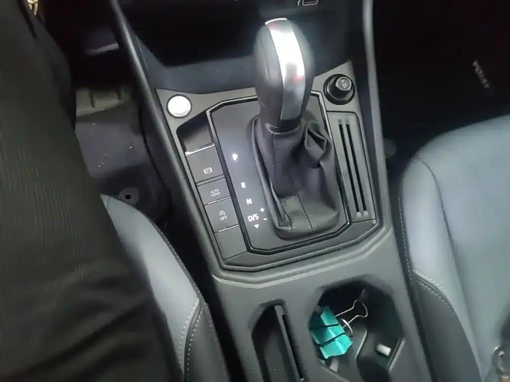 2024 Volkswagen Lavida 1.5L Automatic Five Million Edition — миниатюра 14
