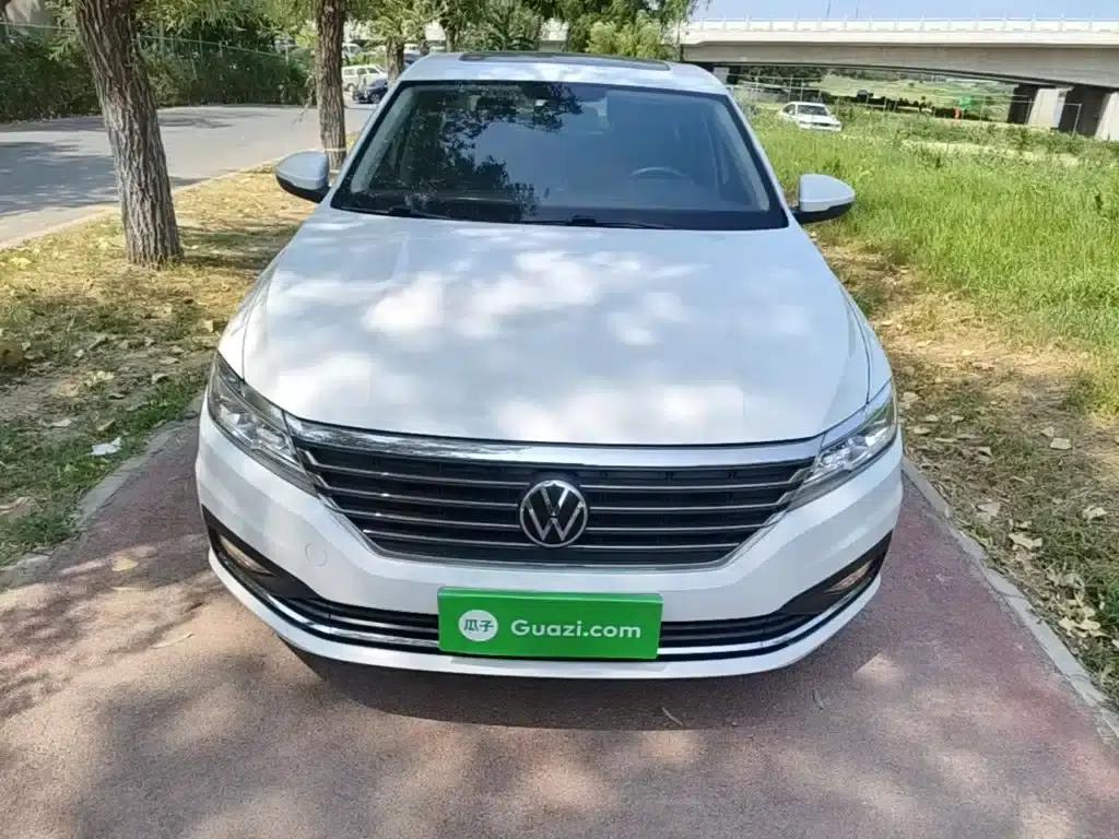 2022 Volkswagen Lavida 1.5L Automatic Vision Edition — миниатюра 3