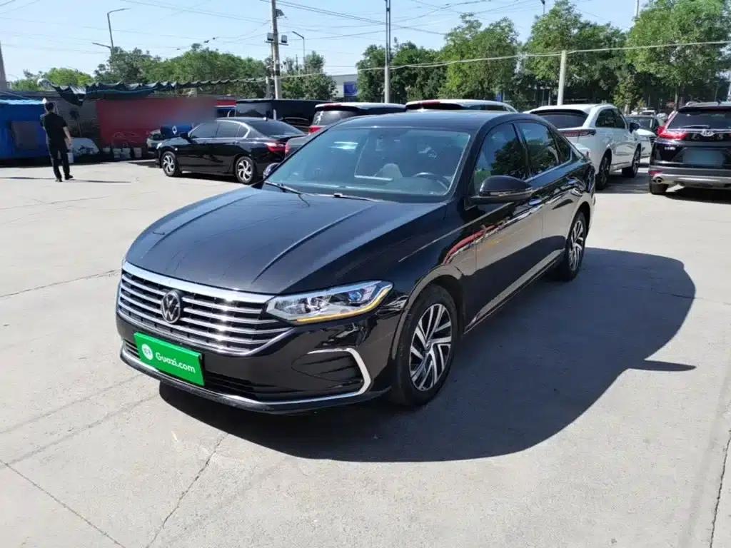 2023 Volkswagen Lavida 1.5L Automatic Five Million Edition — миниатюра 2