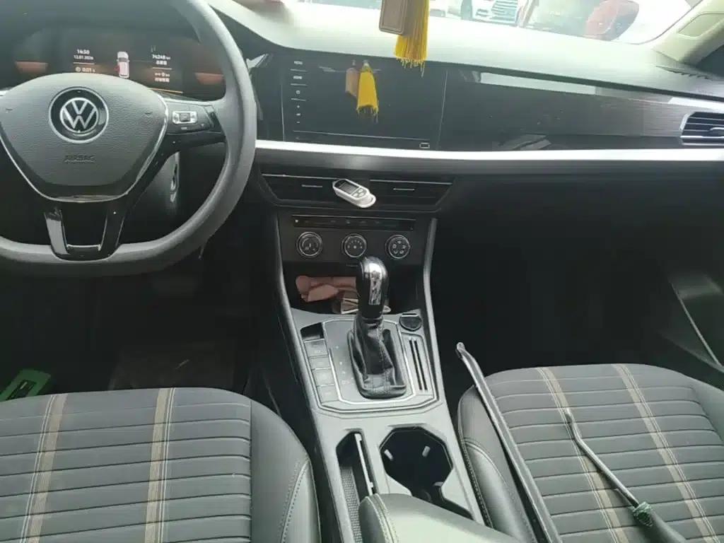 2021 Volkswagen Lavida 280TSI DSG Comfort Edition — миниатюра 13