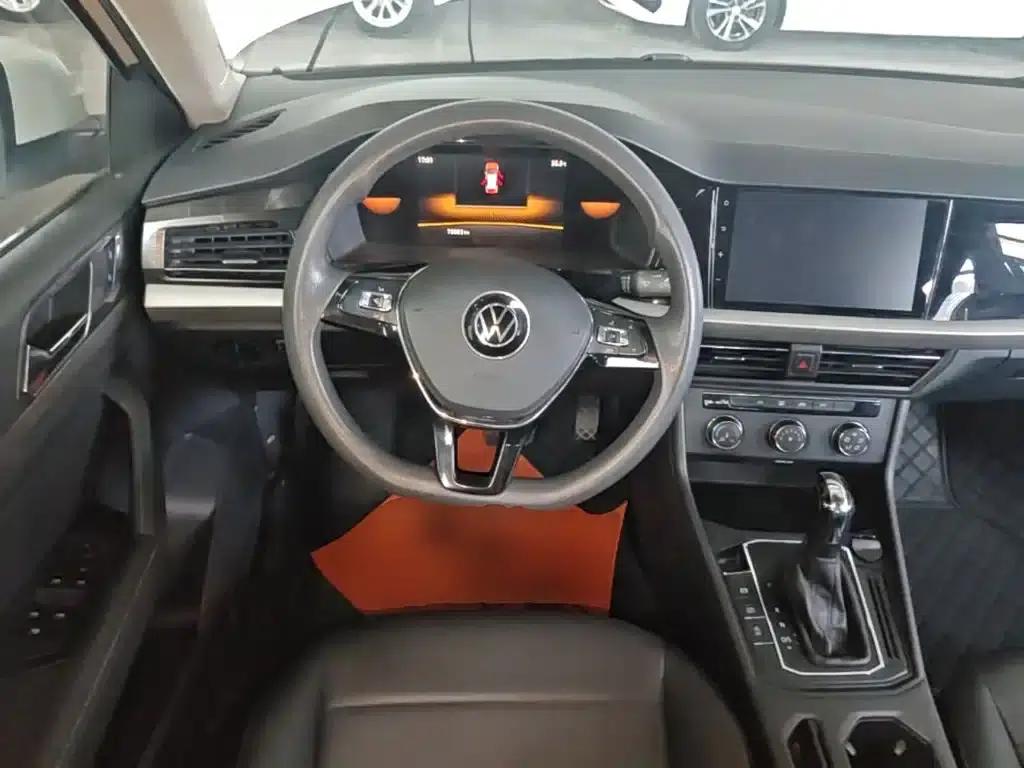 2022 Volkswagen Lavida 1.5L Automatic Comfort Edition — миниатюра 11