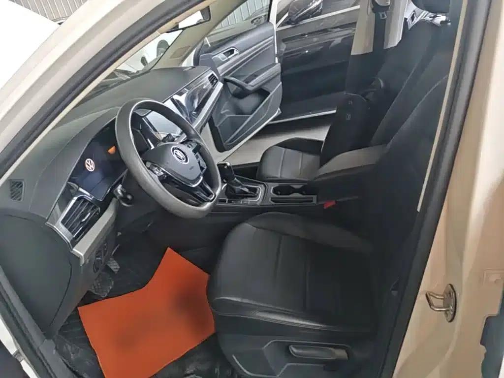 2022 Volkswagen Lavida 1.5L Automatic Comfort Edition — миниатюра 15