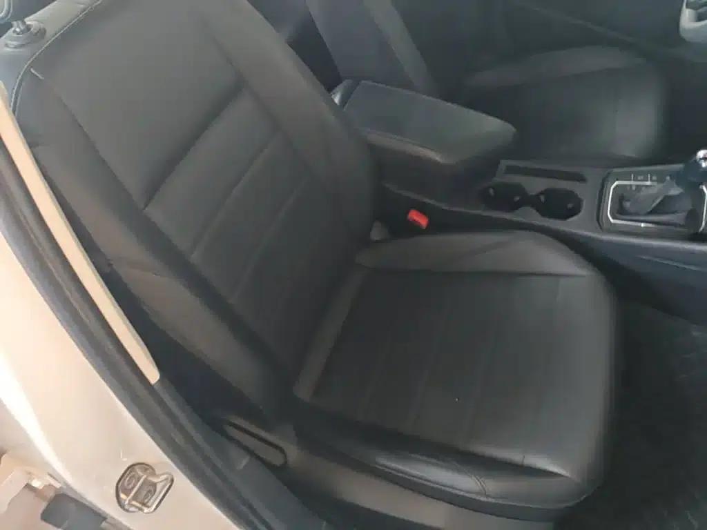 2022 Volkswagen Lavida 1.5L Automatic Comfort Edition — миниатюра 25