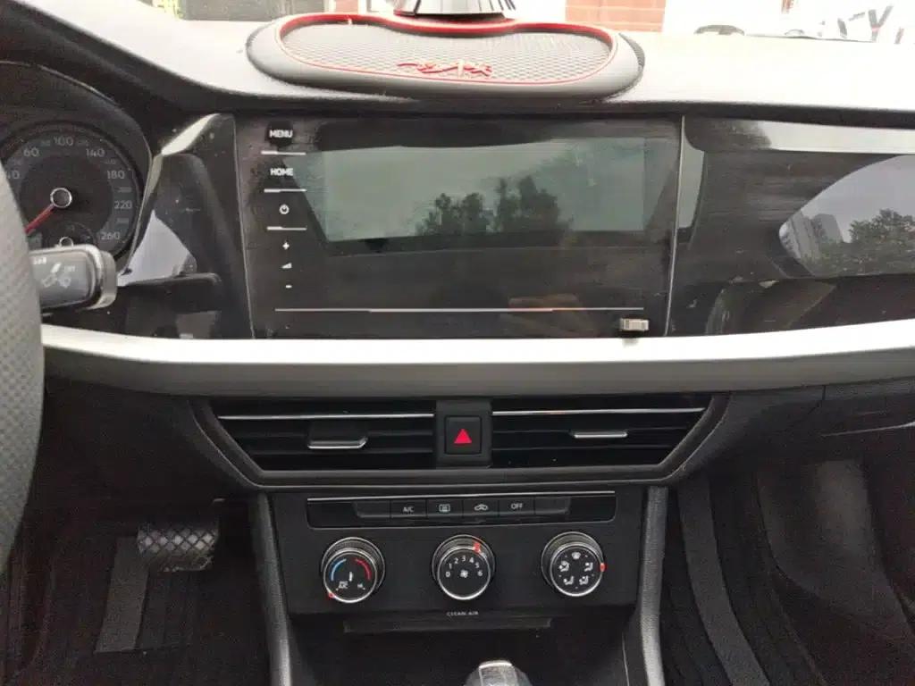 2019 Volkswagen Lavida 1.5L Automatic Comfort Edition (China VI Emission Standard) — миниатюра 13