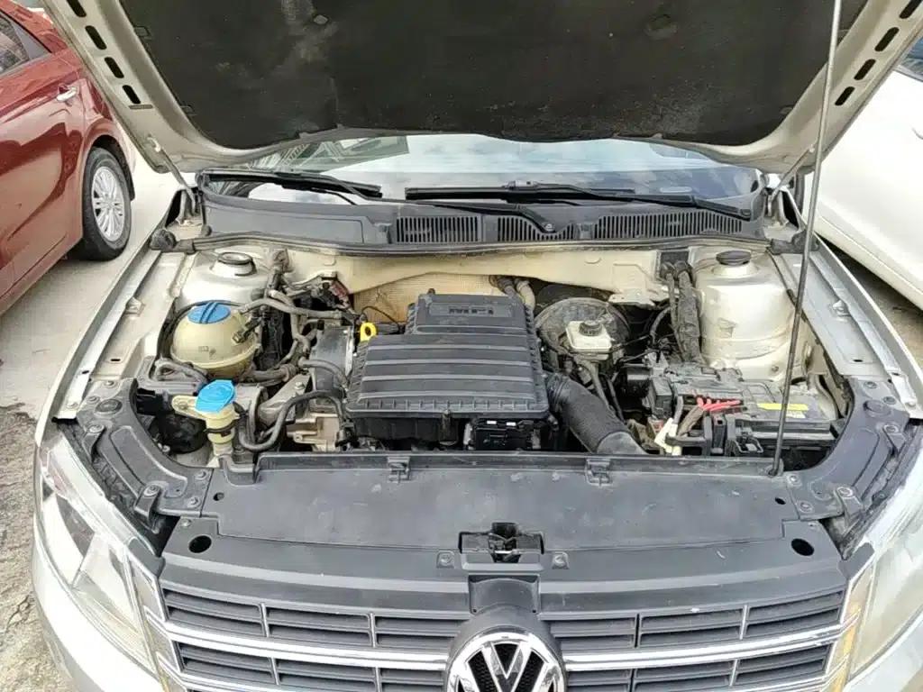 2013 Volkswagen Lavida Classic Facelift 1.6L Automatic Fashion Edition — миниатюра 20