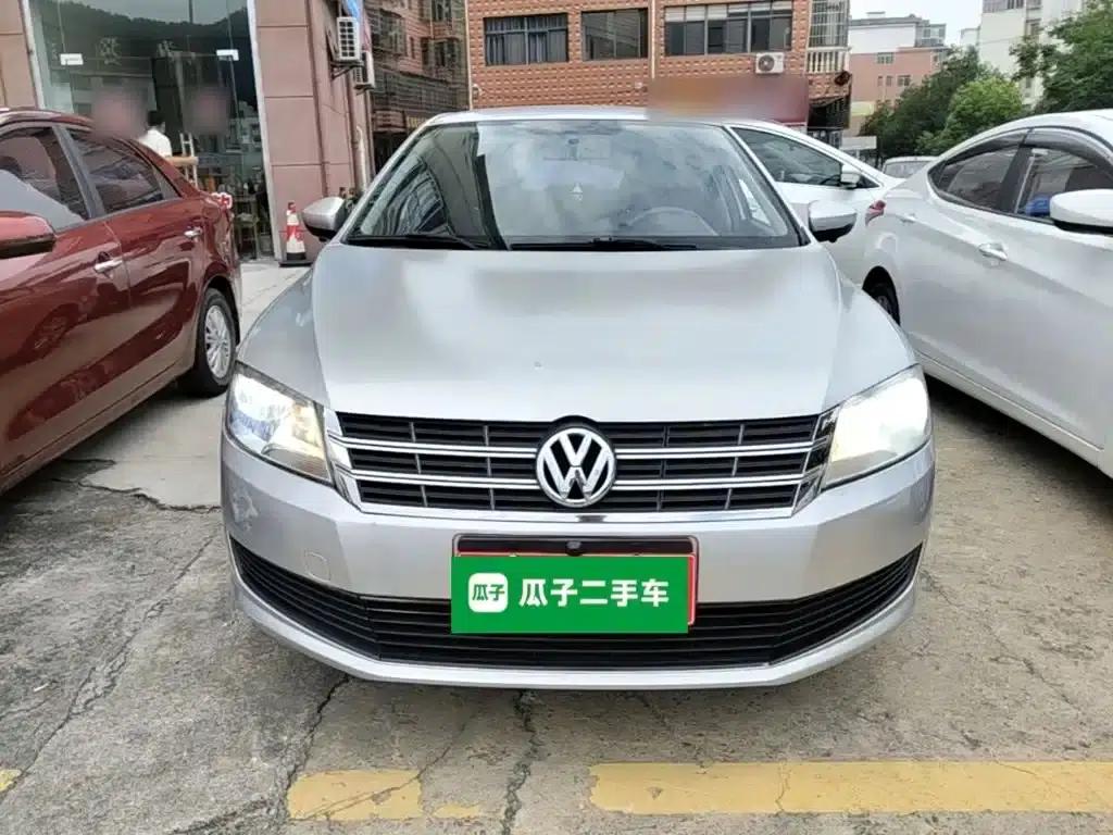2013 Volkswagen Lavida Classic Facelift 1.6L Automatic Fashion Edition — миниатюра 3