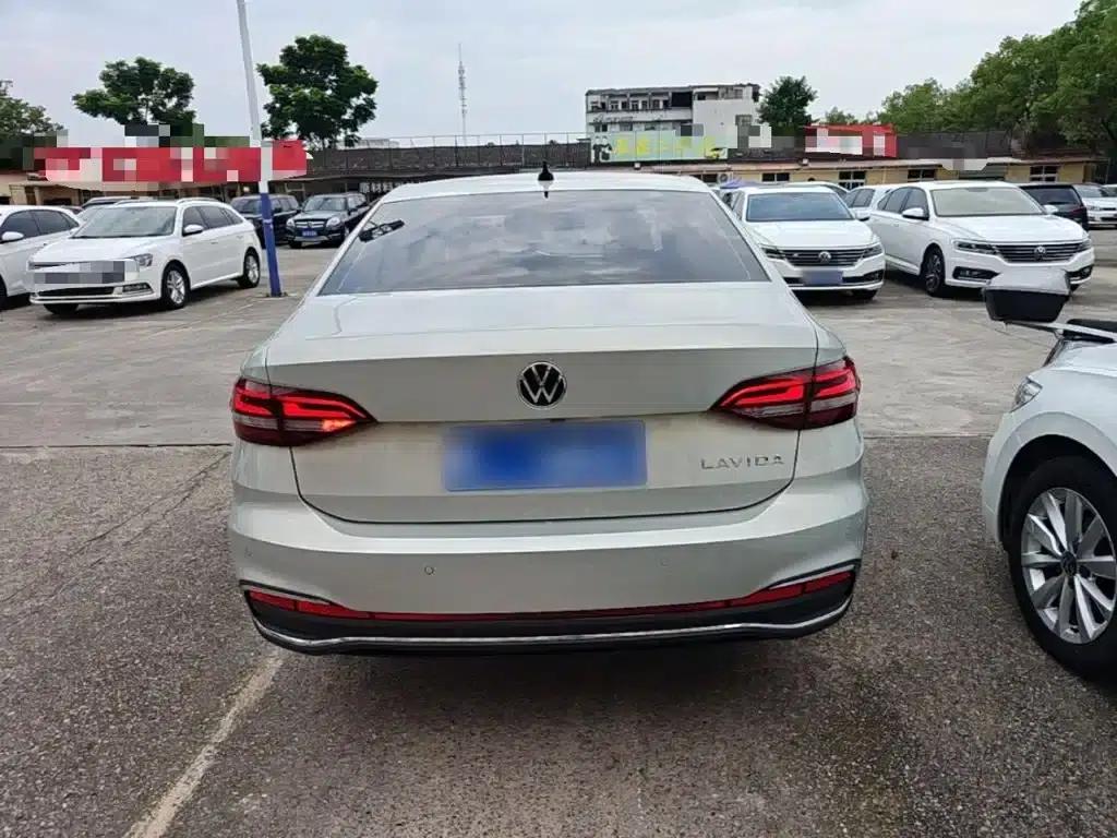 2023 Volkswagen Lavida 1.5L Automatic Five Million Edition — миниатюра 6