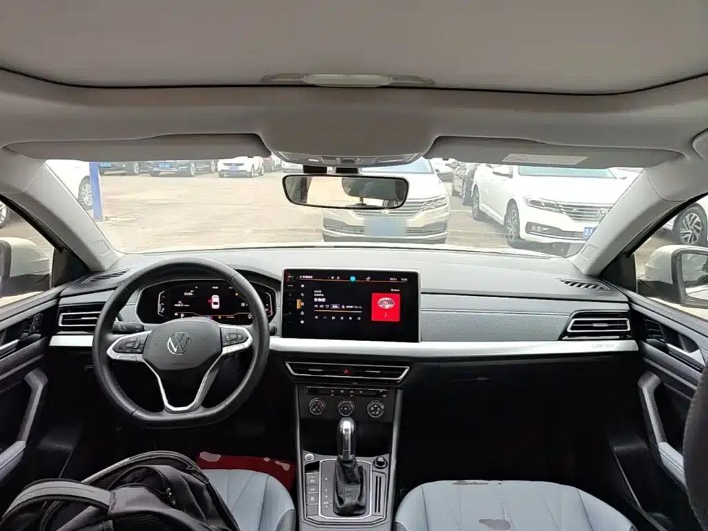 2023 Volkswagen Lavida 1.5L Automatic Five Million Edition — миниатюра 10
