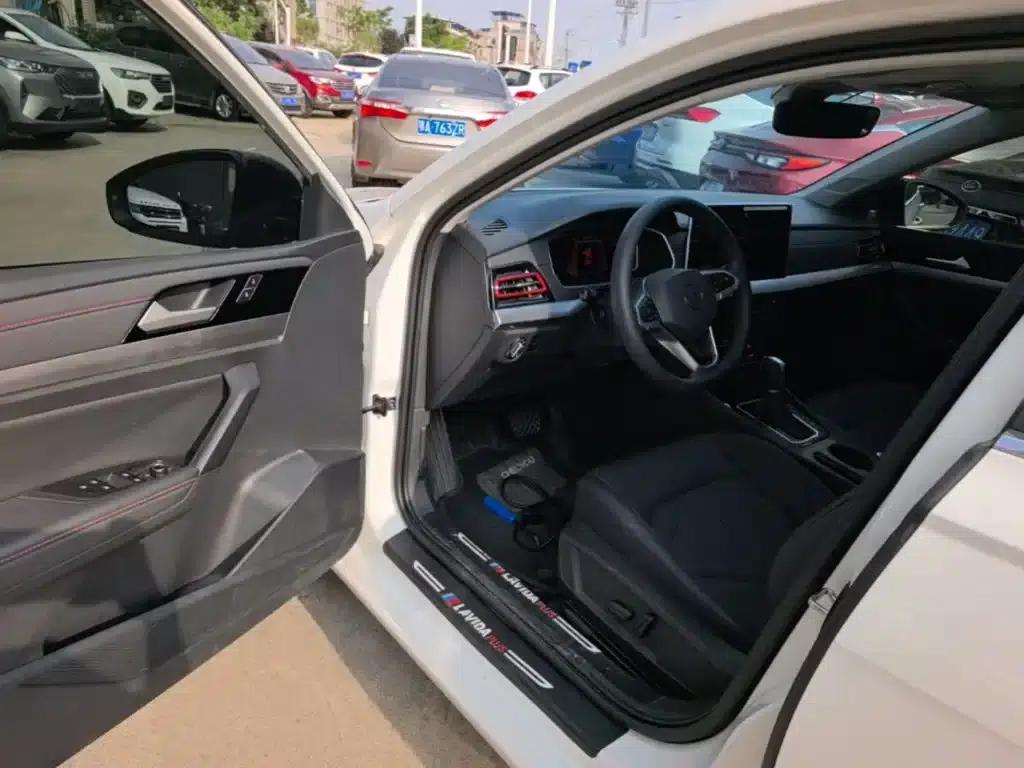 Lavida 2024 300TSI DSG Starry Sky Leading Edition — миниатюра 16