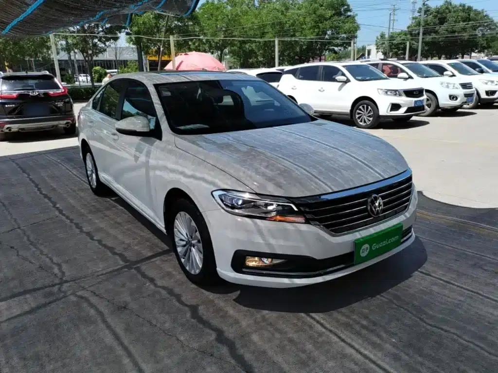 2022 Volkswagen Lavida 280TSI DSG Comfort Edition — миниатюра 4