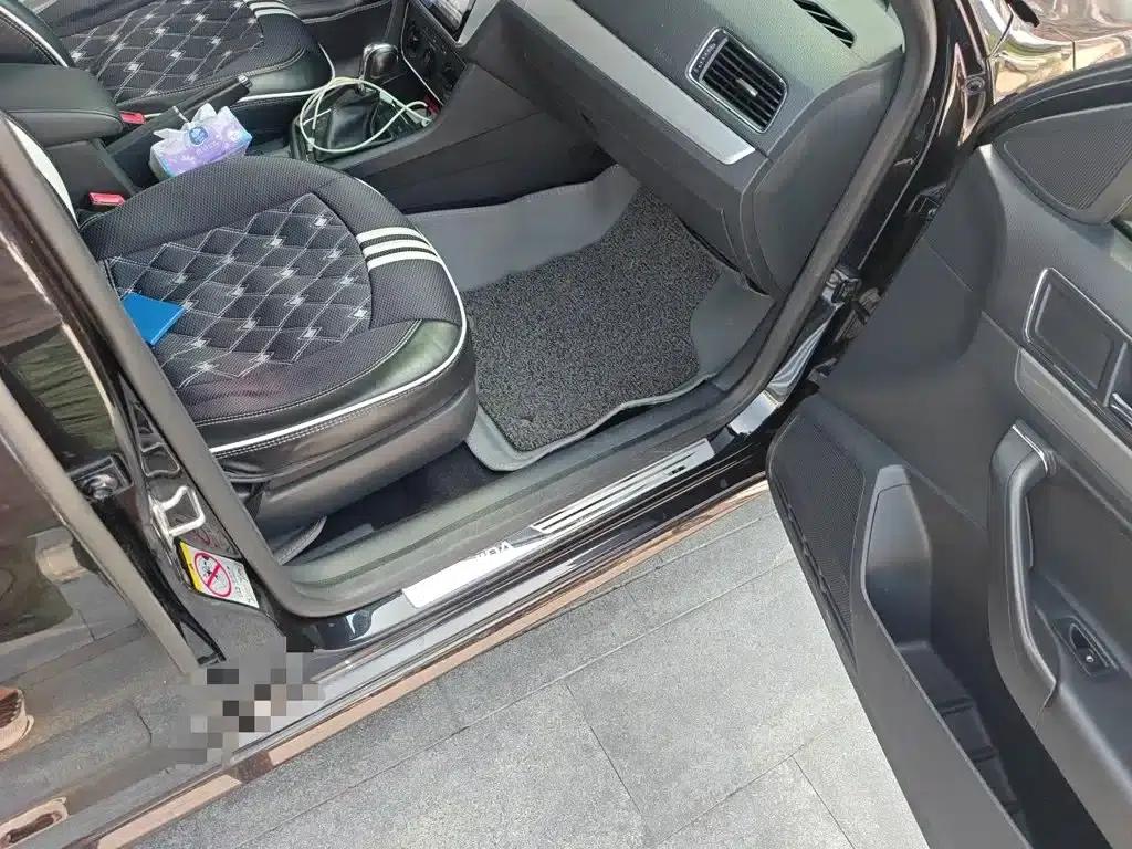 2015 Volkswagen Lavida 1.6L Automatic Comfort Edition — миниатюра 20