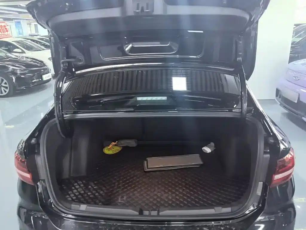 2024 Volkswagen Lavida 1.5L Automatic Starry Sky Five Million Edition — миниатюра 19