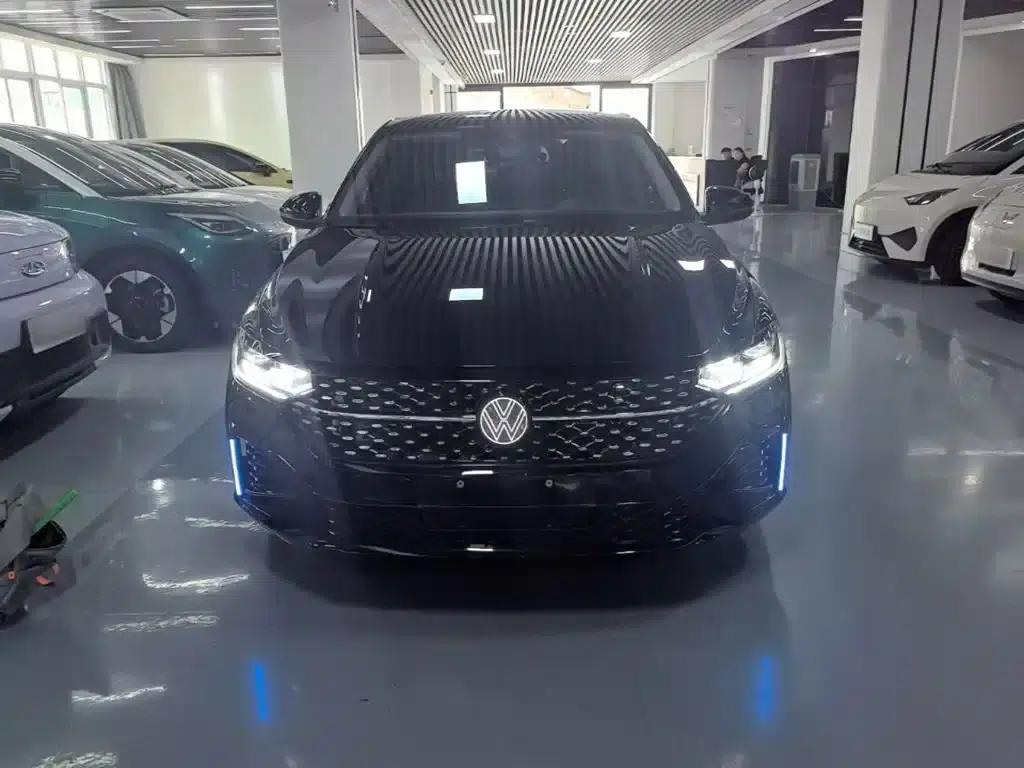 2024 Volkswagen Lavida 1.5L Automatic Starry Sky Five Million Edition — миниатюра 3