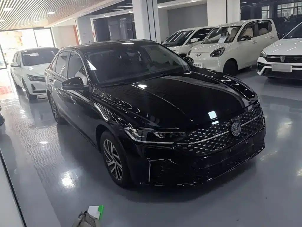 2024 Volkswagen Lavida 1.5L Automatic Starry Sky Five Million Edition — миниатюра 4