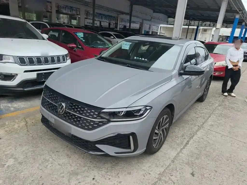 Lavida 2023 300TSI DSG Starry Sky Leading Edition — миниатюра 1