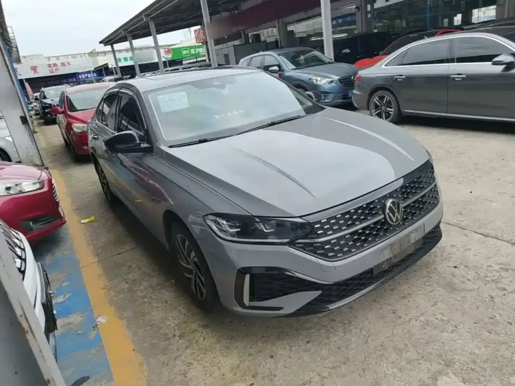 Lavida 2023 300TSI DSG Starry Sky Leading Edition — миниатюра 4
