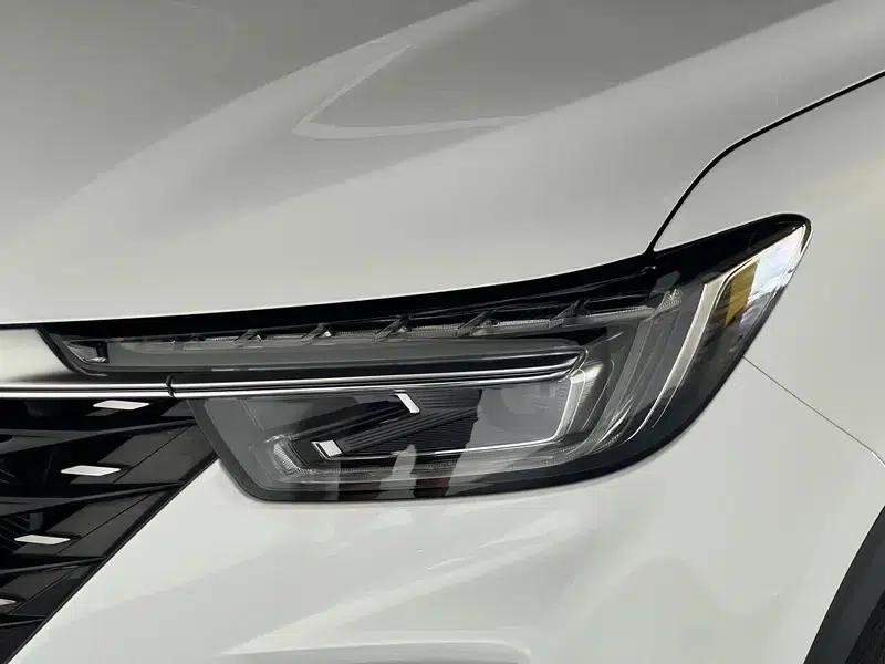 Roewe RX5 2023 PLUS 330TGI Automatic Trendsetting Smart Edition — миниатюра 12