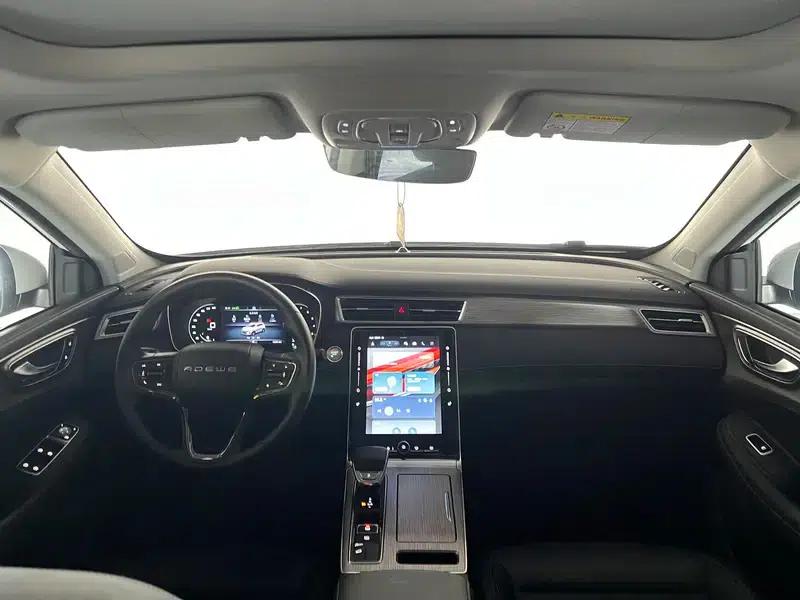 Roewe RX5 2023 PLUS 330TGI Automatic Trendsetting Smart Edition — миниатюра 14