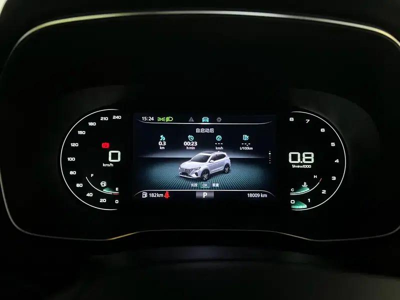 Roewe RX5 2023 PLUS 330TGI Automatic Trendsetting Smart Edition — миниатюра 15
