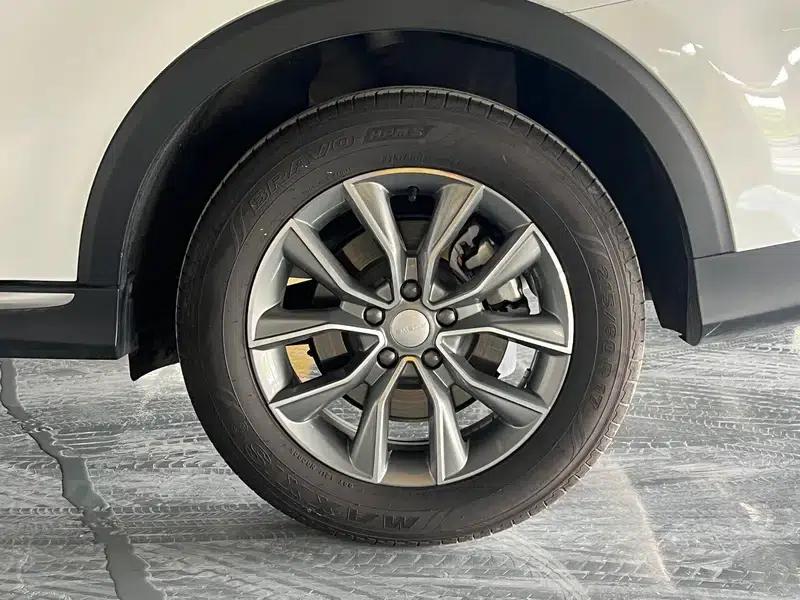 Roewe RX5 2023 PLUS 330TGI Automatic Trendsetting Smart Edition — миниатюра 9