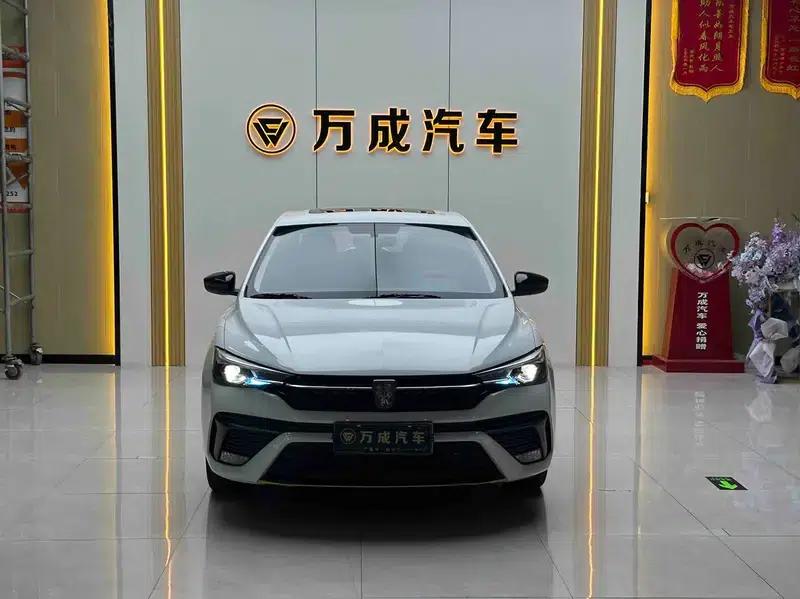 Roewe i5 2021 1.5L CVT Platinum Edition — миниатюра 2