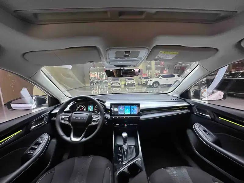Roewe i5 2021 1.5L CVT Platinum Edition — миниатюра 8